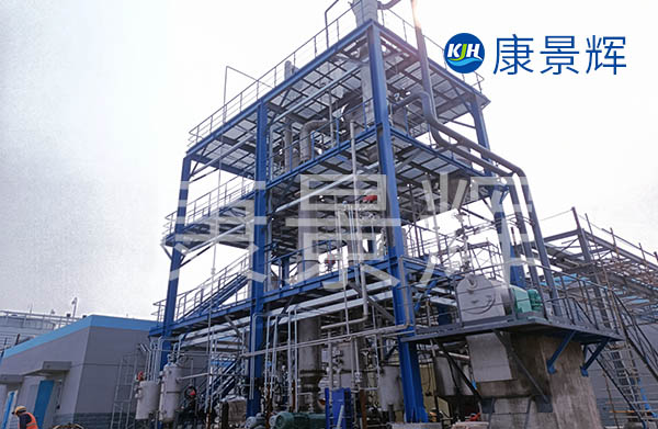 四效蒸發器不一定就是要處理工業廢水的，在食品類的廢水中起到產品生產制造的作用